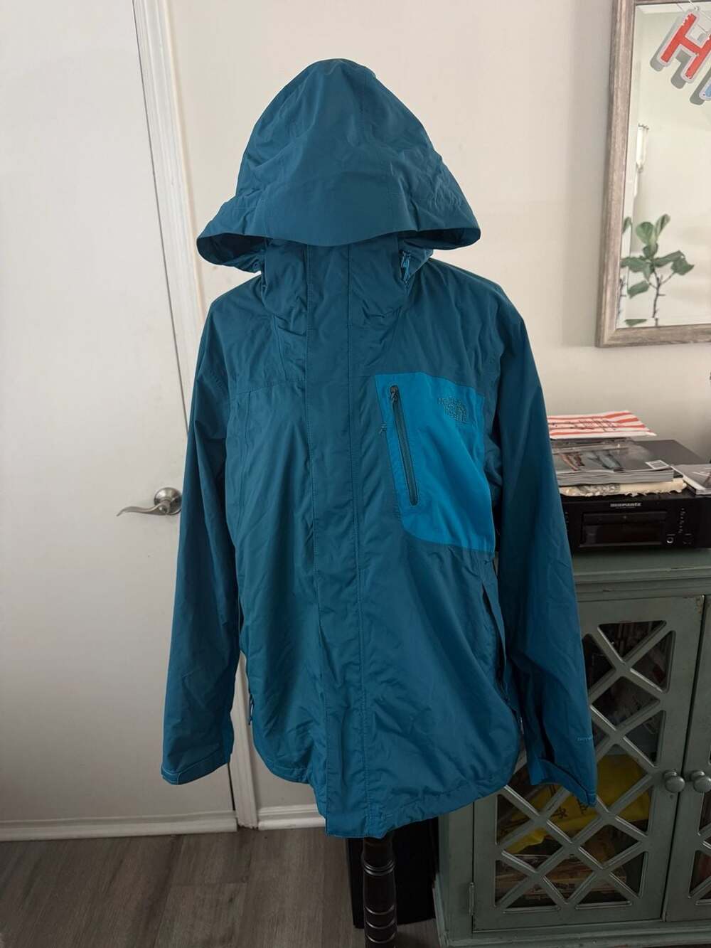 The North Face men Hyvent Blue Waterproof Hooded Jacket